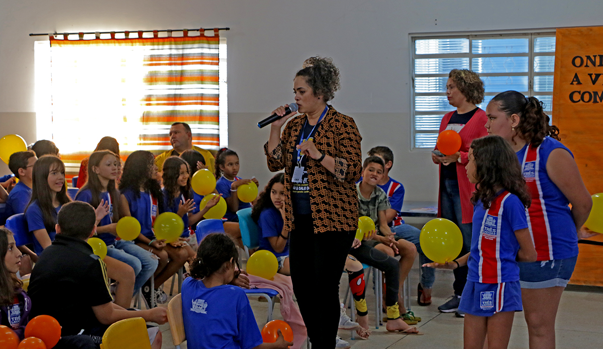 Equipe do CREAS leva palestra sobre combate ao abuso e exploração sexual de crianças e adolescentes aos alunos da E.M General Nelson