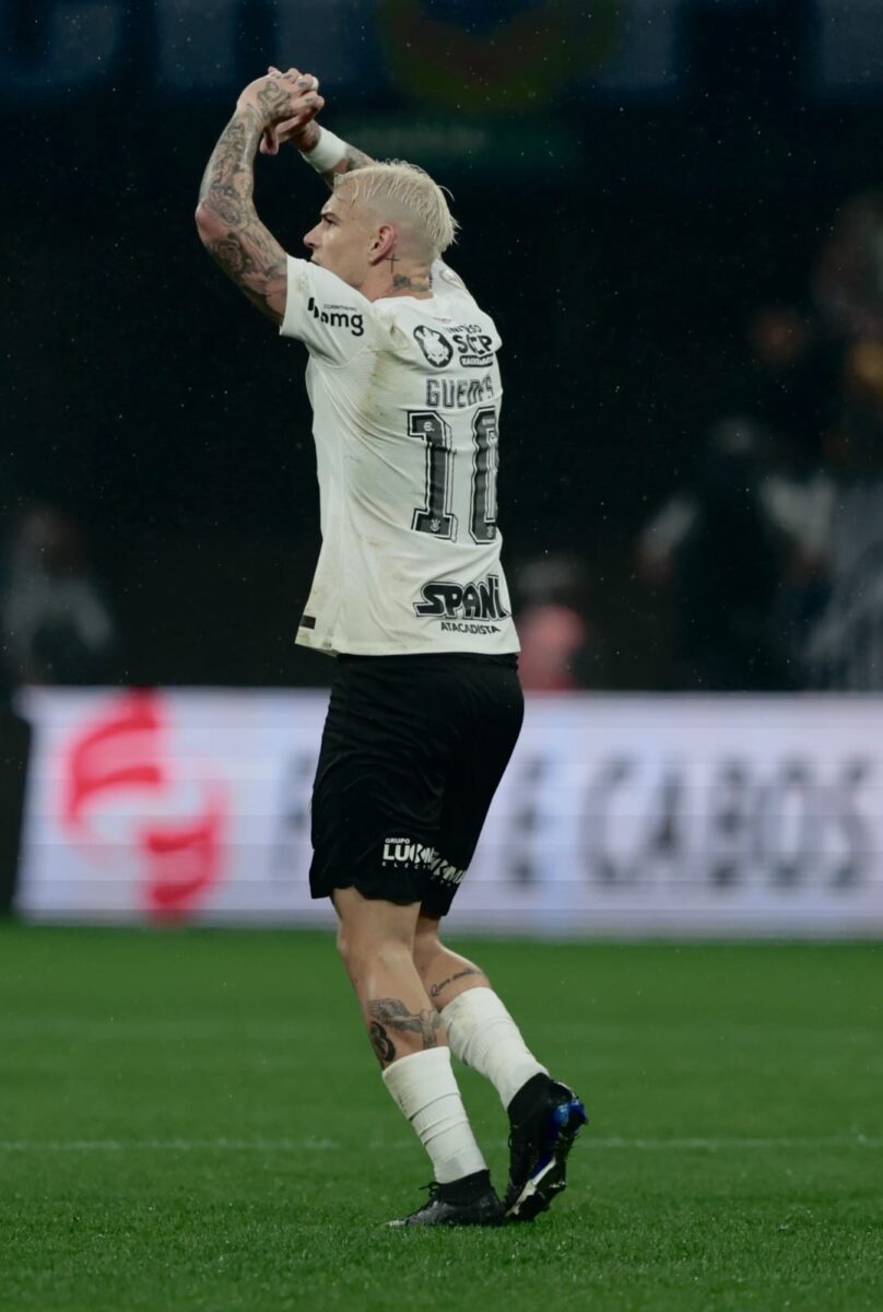 Giro da rodada: Botafogo mantém a liderança, Corinthians volta a vencer e Palmeiras empata