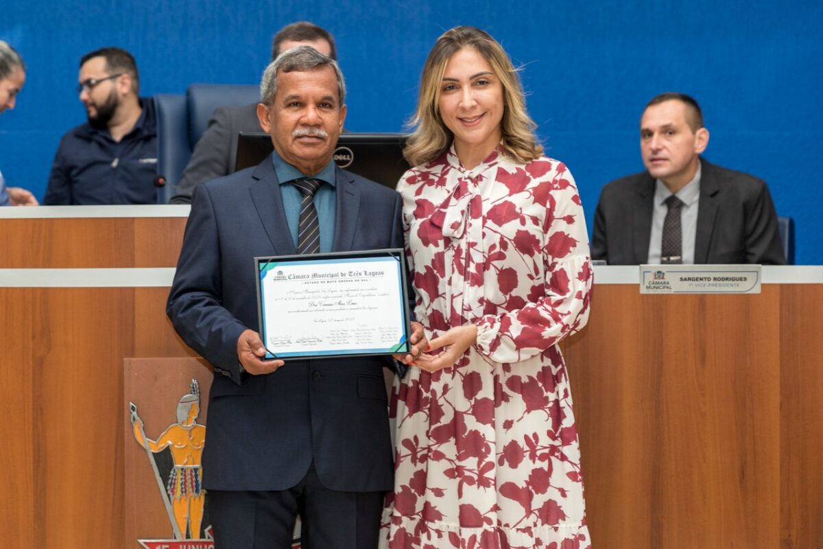 Câmara entrega moções para UTI do Hospital Auxiliadora Câmara entrega moções para UTI do Hospital Auxiliadora