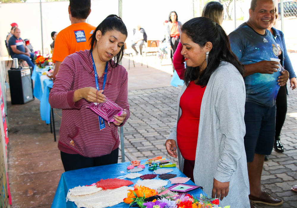 CAPS II realiza Bazar solidário com peças e artesanatos produzidos pelos usuários do serviço