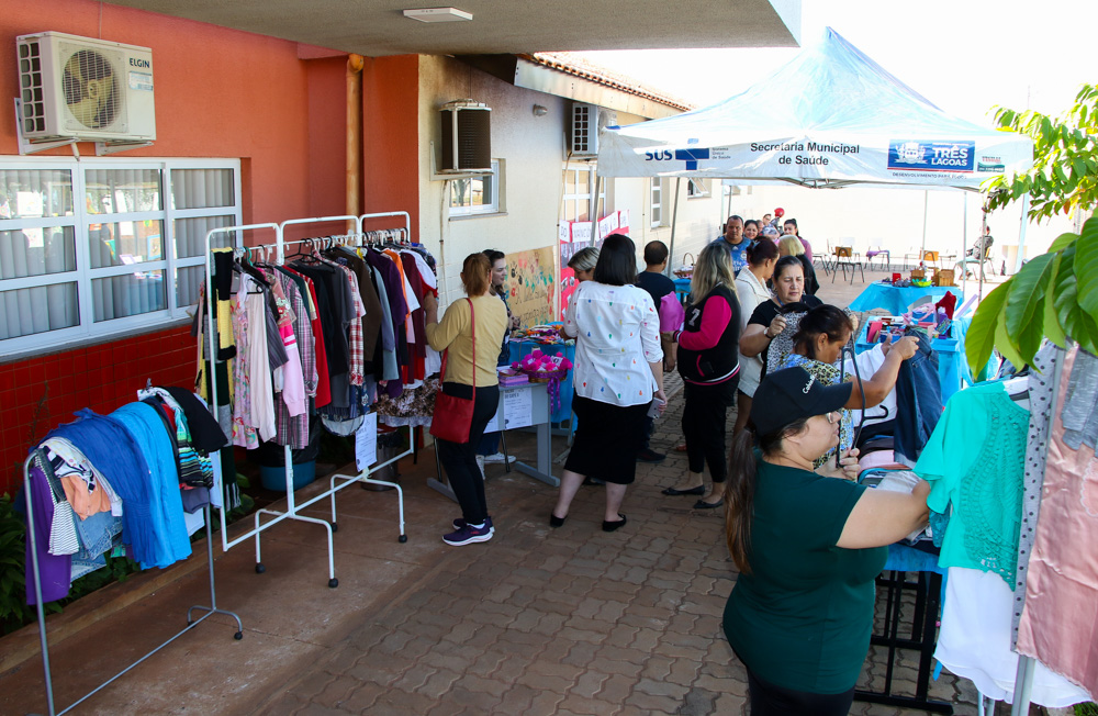 CAPS II realiza Bazar solidário com peças e artesanatos produzidos pelos usuários do serviço