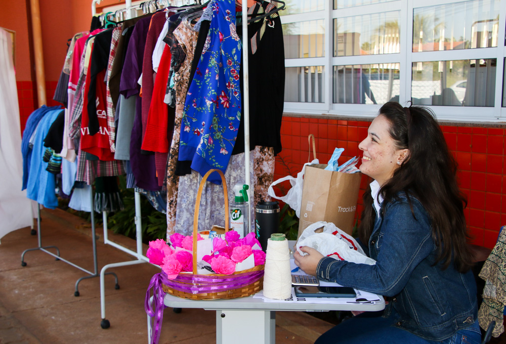 CAPS II realiza Bazar solidário com peças e artesanatos produzidos pelos usuários do serviço