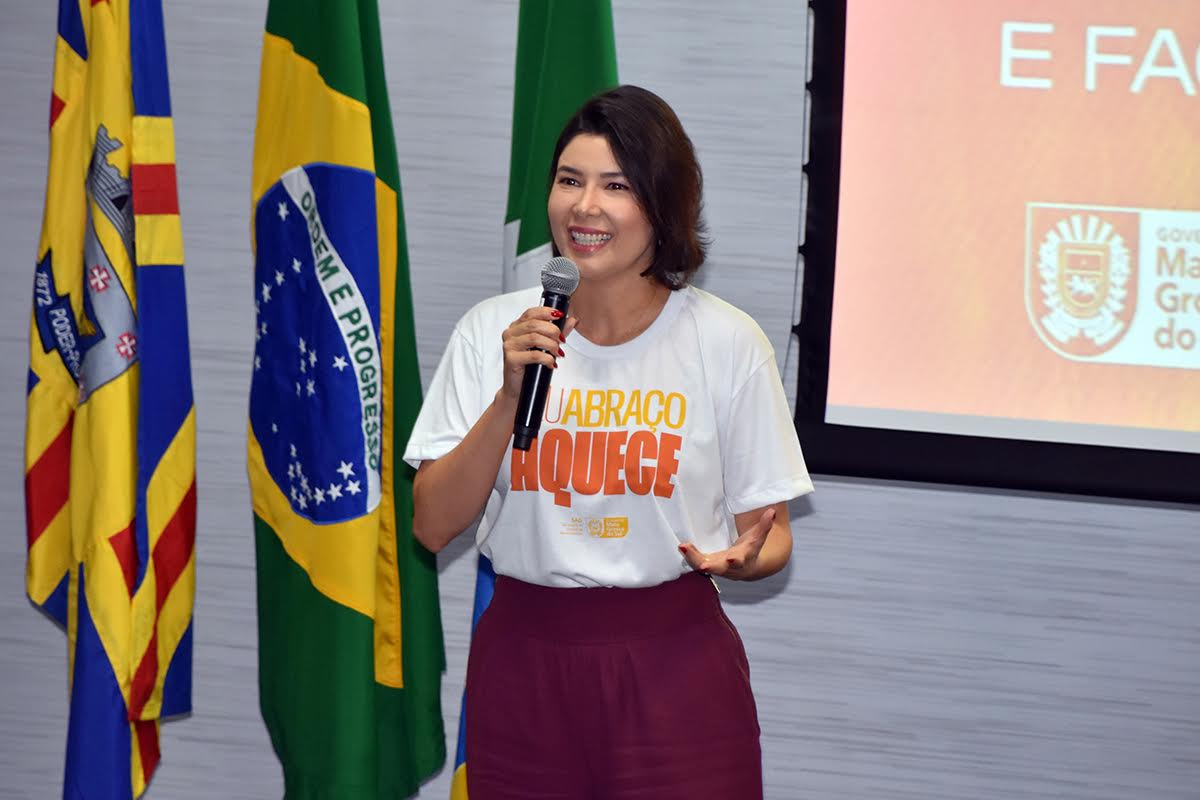 <strong>Fiems adere à campanha "Seu Abraço Aquece" para arrecadar doações de inverno</strong> <strong>Fiems adere à campanha "Seu Abraço Aquece" para arrecadar doações de inverno</strong>
