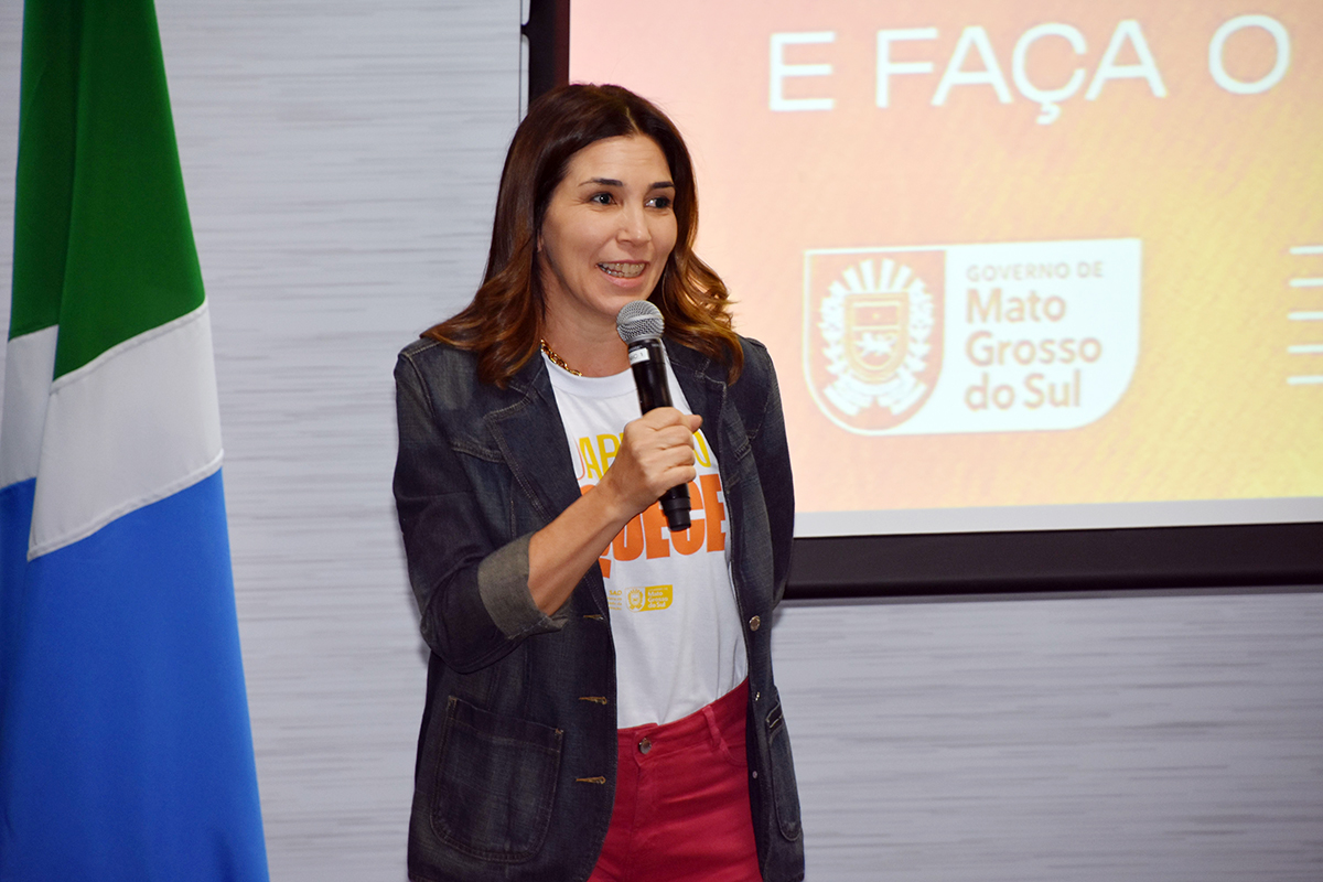 <strong>Fiems adere à campanha "Seu Abraço Aquece" para arrecadar doações de inverno</strong> <strong>Fiems adere à campanha "Seu Abraço Aquece" para arrecadar doações de inverno</strong>