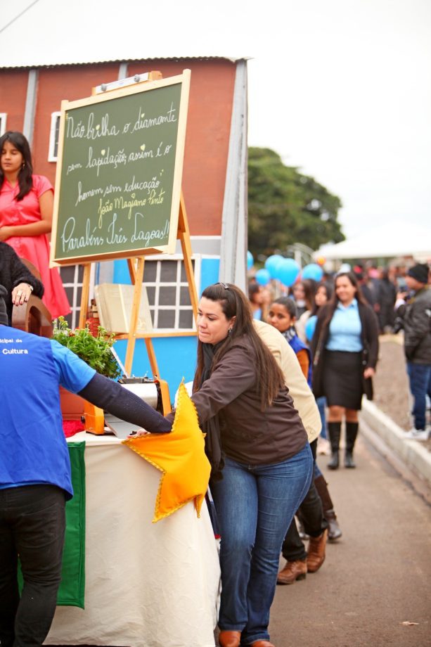 Desfile Cívico em comemoração aos 108 anos de Três Lagoas leva 6 mil pessoas para a Esplanada NOB