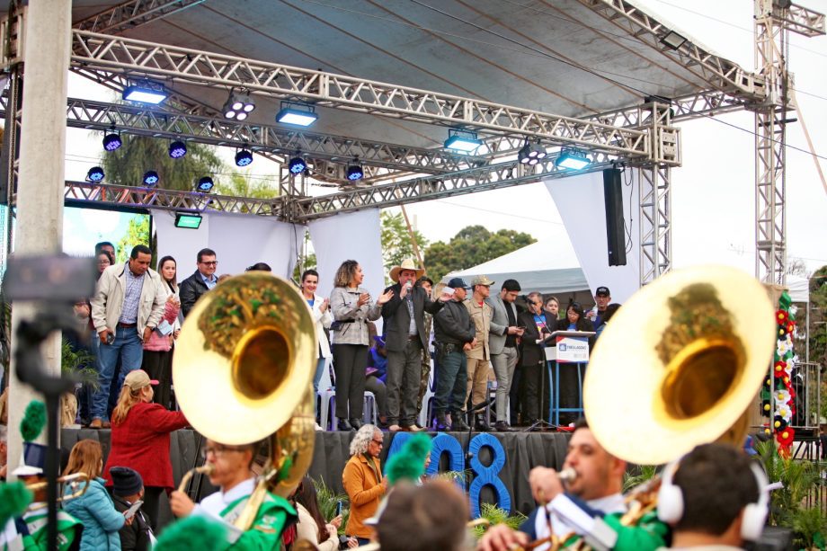 Desfile Cívico em comemoração aos 108 anos de Três Lagoas leva 6 mil pessoas para a Esplanada NOB