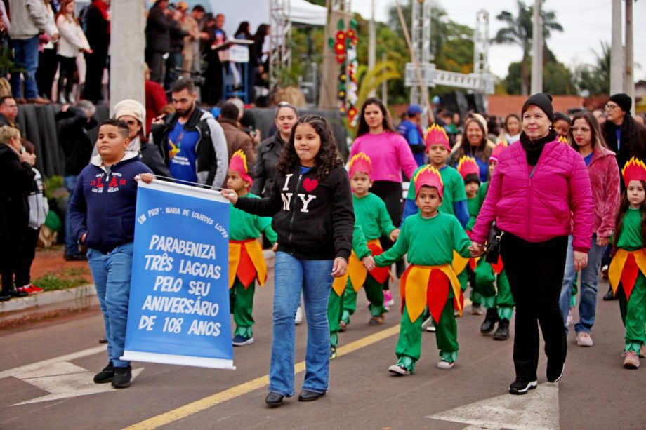 Desfile Cívico em comemoração aos 108 anos de Três Lagoas leva 6 mil pessoas para a Esplanada NOB