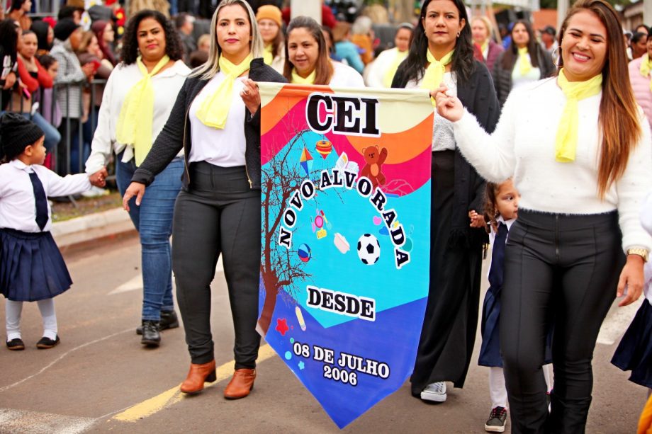 Desfile Cívico em comemoração aos 108 anos de Três Lagoas leva 6 mil pessoas para a Esplanada NOB