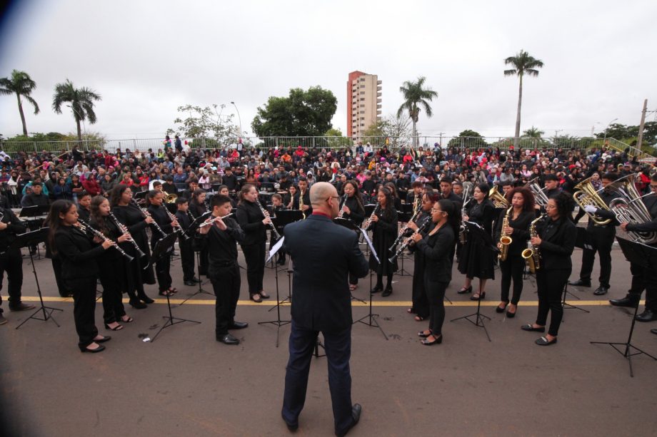 Desfile Cívico em comemoração aos 108 anos de Três Lagoas leva 6 mil pessoas para a Esplanada NOB