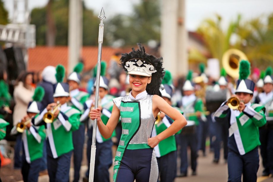 Desfile Cívico em comemoração aos 108 anos de Três Lagoas leva 6 mil pessoas para a Esplanada NOB