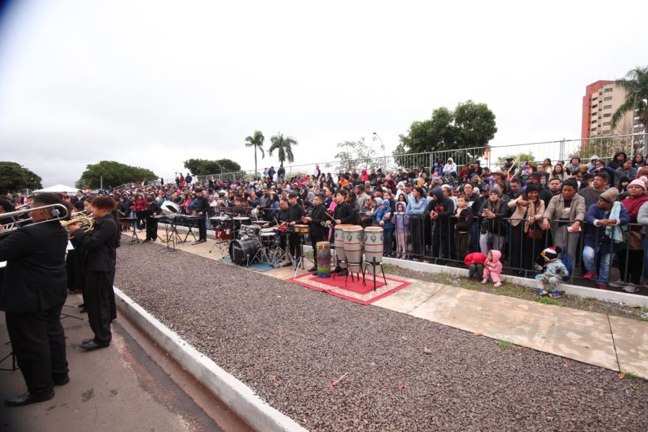 Desfile Cívico em comemoração aos 108 anos de Três Lagoas leva 6 mil pessoas para a Esplanada NOB