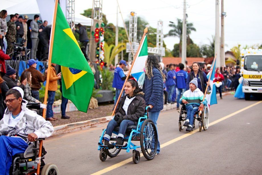 Desfile Cívico em comemoração aos 108 anos de Três Lagoas leva 6 mil pessoas para a Esplanada NOB