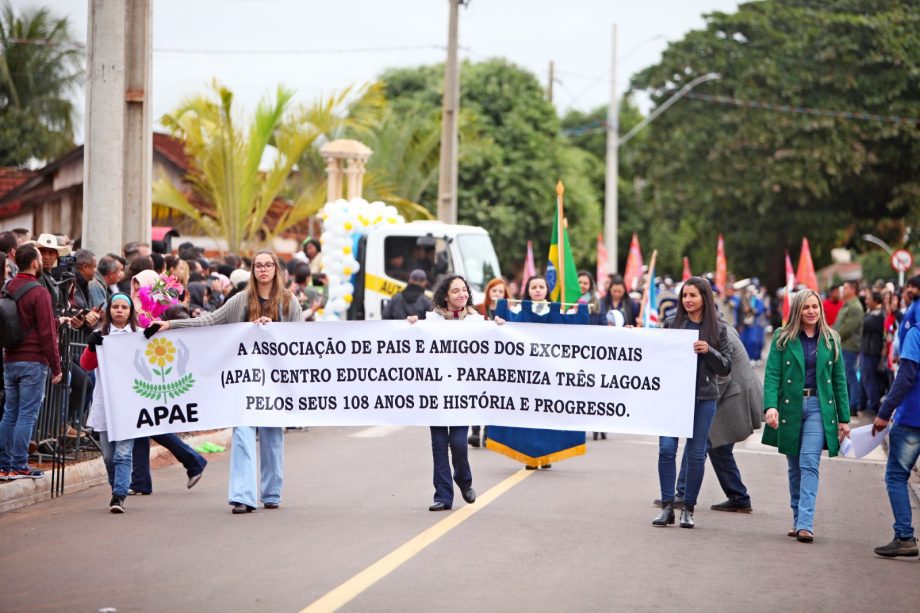 Desfile Cívico em comemoração aos 108 anos de Três Lagoas leva 6 mil pessoas para a Esplanada NOB