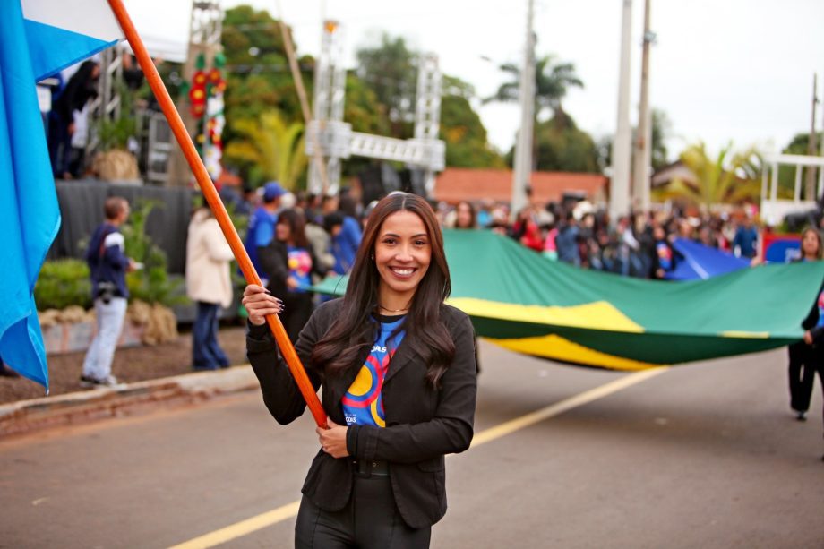 Desfile Cívico em comemoração aos 108 anos de Três Lagoas leva 6 mil pessoas para a Esplanada NOB