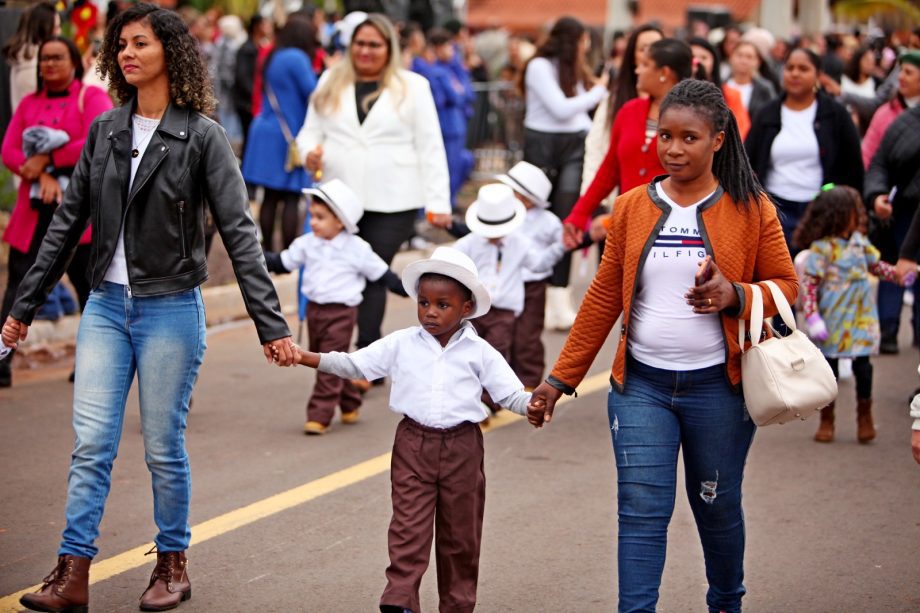 Desfile Cívico em comemoração aos 108 anos de Três Lagoas leva 6 mil pessoas para a Esplanada NOB