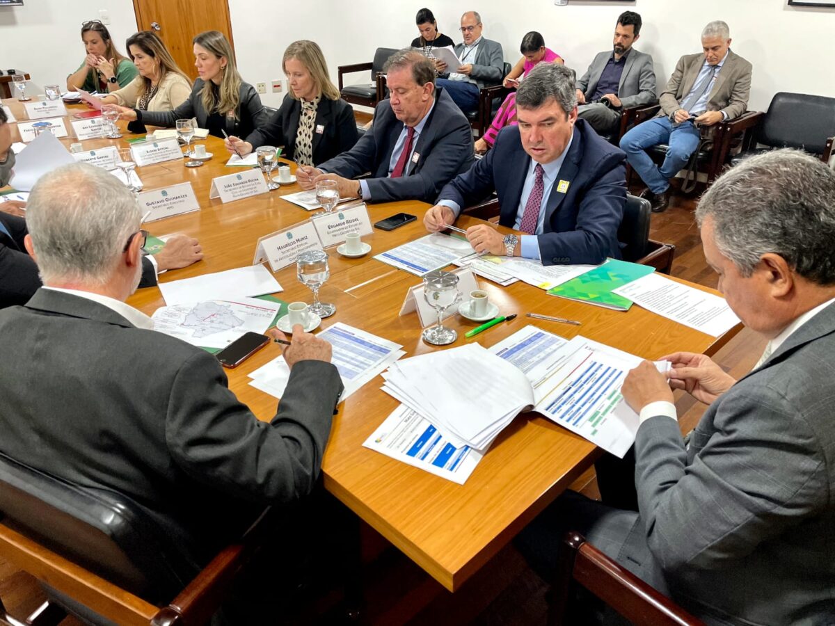 Em Brasília, governador garante recursos para obras prioritárias ao desenvolvimento de MS Em Brasília, governador garante recursos para obras prioritárias ao desenvolvimento de MS