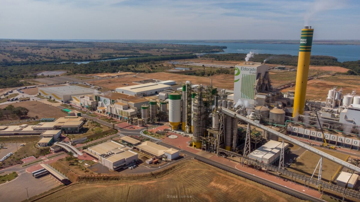 Há exatos 13 anos era lançada a pedra fundamental da Eldorado Brasil, um marco para o desenvolvimento de Três Lagoas