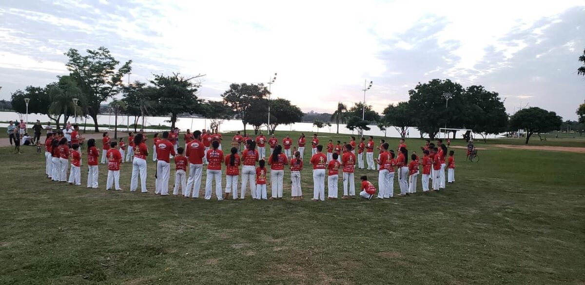 Mestre de capoeira realiza campanha do agasalho para ajudar famílias carentes de Três Lagoas