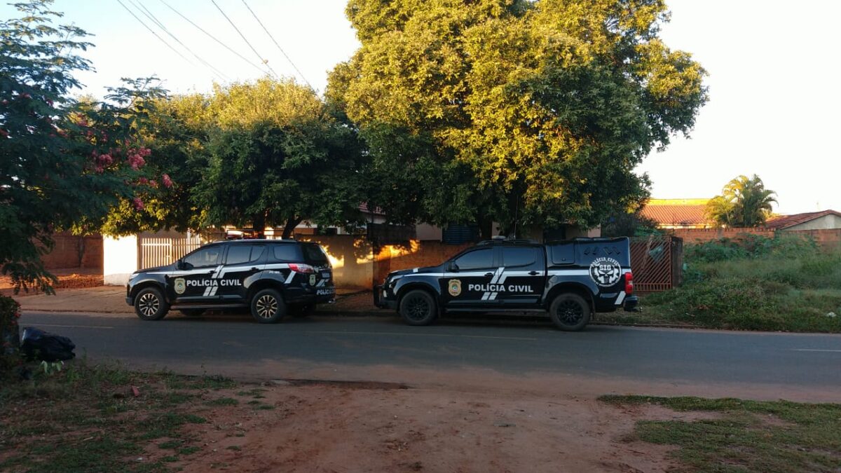 Ladrões que agiram no bairro Santos Dumont são identificados pela PC de Três Lagoas Ladrões que agiram no bairro Santos Dumont são identificados pela PC de Três Lagoas
