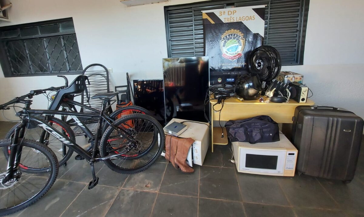 Ladrões que agiram no bairro Santos Dumont são identificados pela PC de Três Lagoas Ladrões que agiram no bairro Santos Dumont são identificados pela PC de Três Lagoas