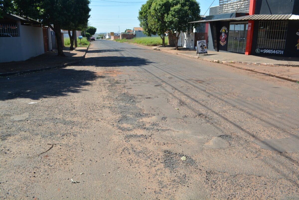 Prefeito lança maior pacote de obras da história de Bataguassu Prefeito lança maior pacote de obras da história de Bataguassu