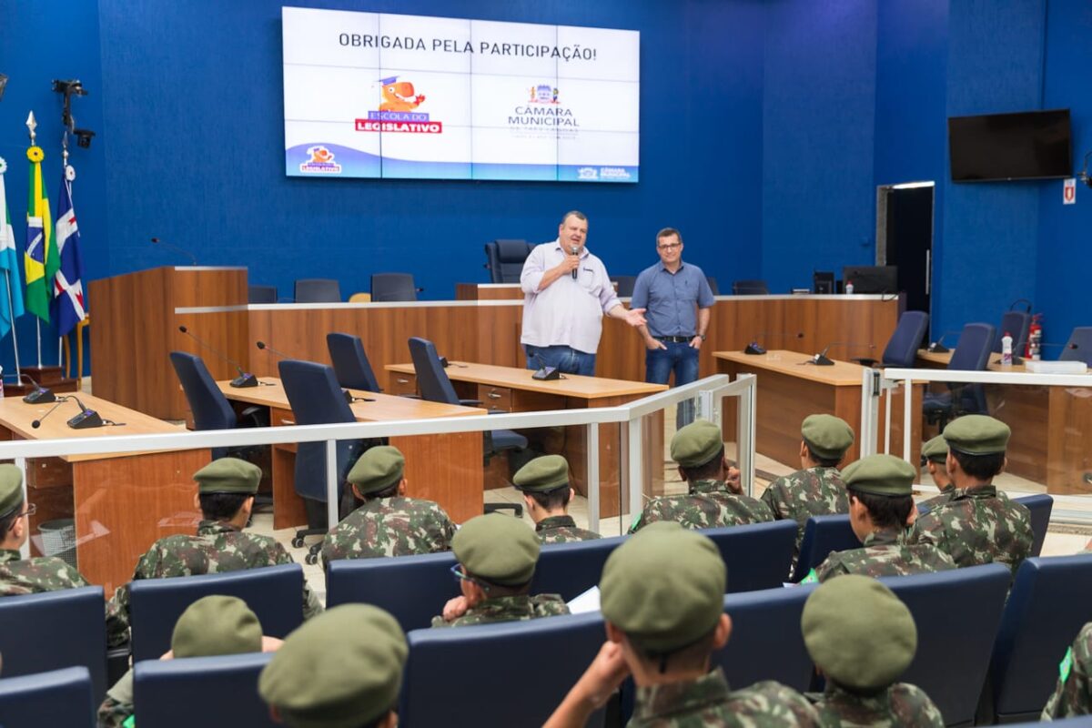 Alunos do Pelotão Mirim participam de visita guiada Alunos do Pelotão Mirim participam de visita guiada