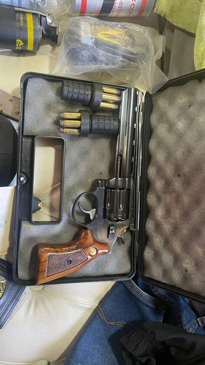PF desarticula organização criminosa paramilitar a serviço do tráfico internacional de drogas e armas