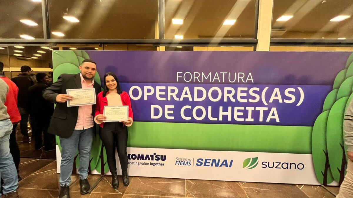 Senai e Suzano formam mais de 70 alunos em curso de operador de máquinas florestais