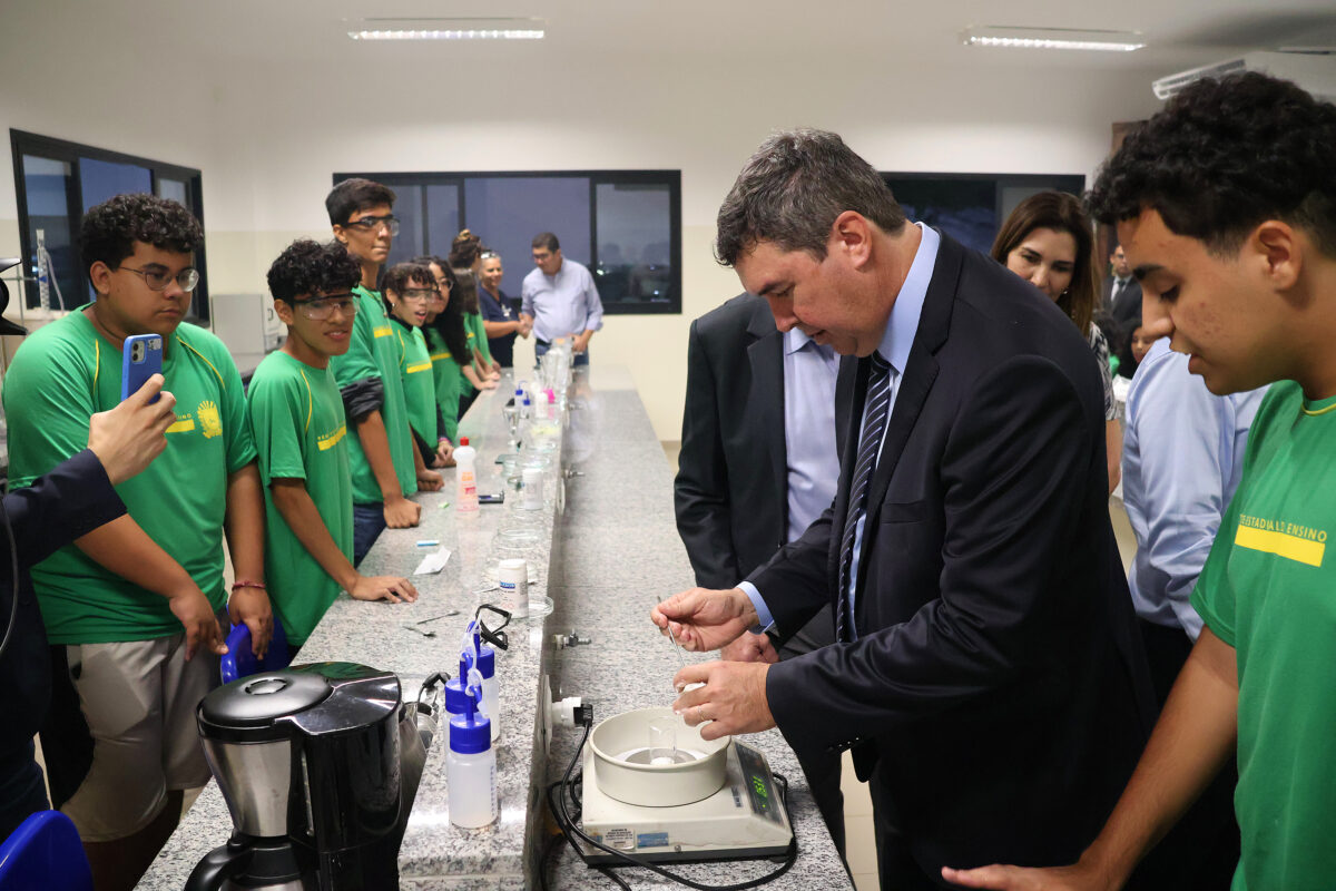 Para contribuir com ensino, Governo vai reformar e ampliar escolas na Capital e no interior