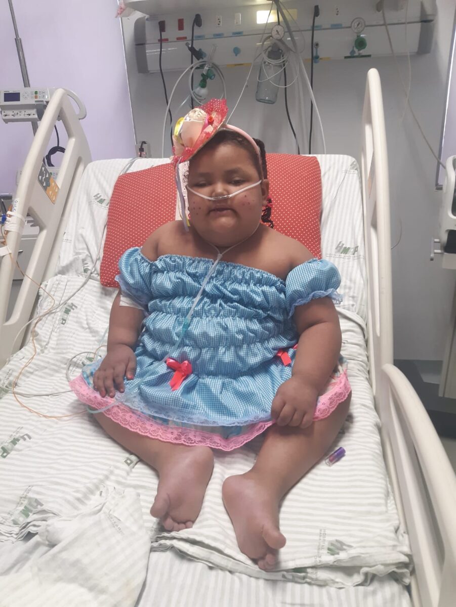 Criança de Três Lagoas precisa de medicamento milionário para sobreviver e família faz apelo Criança de Três Lagoas precisa de medicamento milionário para sobreviver e família faz apelo