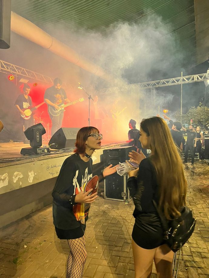 Bandas Adulfe e Black Night celebraram Dia do Rock, em evento da AROC e Cultura