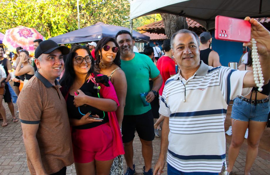 SUCESSO DE PÚBLICO- Primeira edição do Tardezinha leva mais de 2 mil pessoas no Balneário