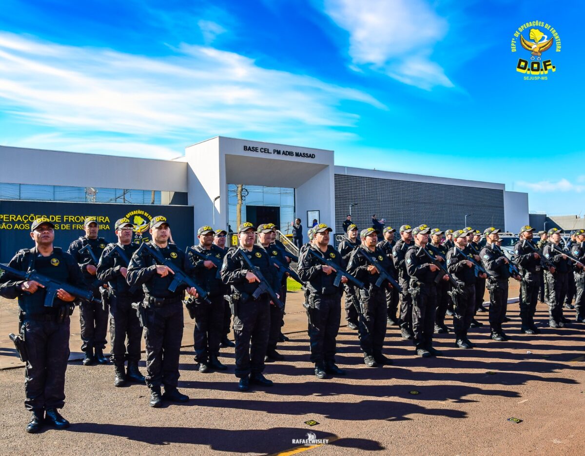 DOF entrega Medalha Águia da Fronteira a 32 autoridades civis e militares DOF entrega Medalha Águia da Fronteira a 32 autoridades civis e militares