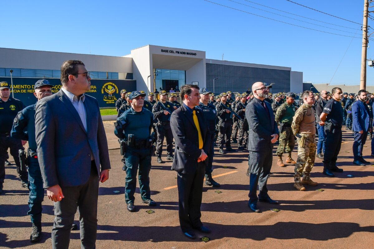 DOF entrega Medalha Águia da Fronteira a 32 autoridades civis e militares DOF entrega Medalha Águia da Fronteira a 32 autoridades civis e militares