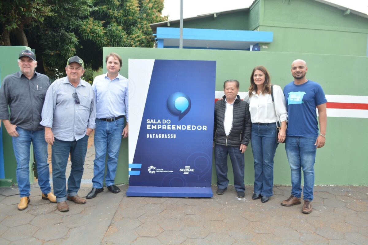 Com novo layout, prefeito Akira reinaugura Sala do Empreendedor em Bataguassu