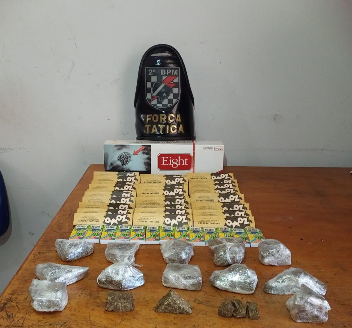 Polícia Militar intercepta comércio de entorpecentes e conduz autores por tráfico de drogas em Três Lagoas