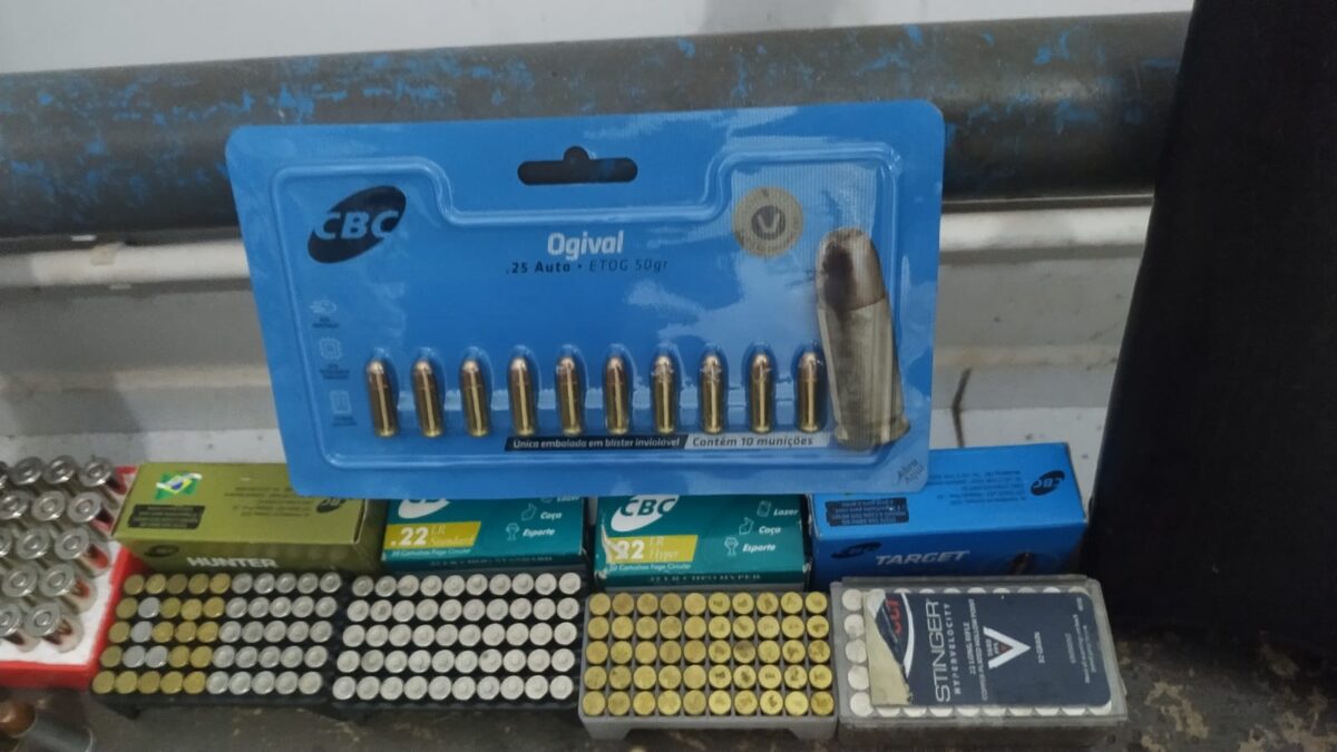 Polícia Militar apreende armas de fogo e munições após atender briga de casal em Três Lagoas
