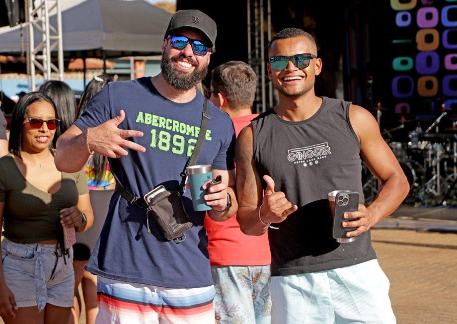 TARDEZINHA NO BALNEÁRIO – Segundo domingo supera público da semana passada e população pede mais TARDEZINHA NO BALNEÁRIO – Segundo domingo supera público da semana passada e população pede mais