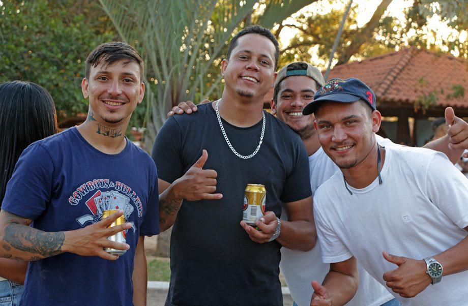 TARDEZINHA NO BALNEÁRIO – Segundo domingo supera público da semana passada e população pede mais TARDEZINHA NO BALNEÁRIO – Segundo domingo supera público da semana passada e população pede mais