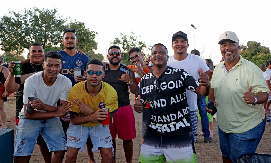 TARDEZINHA NO BALNEÁRIO – Segundo domingo supera público da semana passada e população pede mais TARDEZINHA NO BALNEÁRIO – Segundo domingo supera público da semana passada e população pede mais