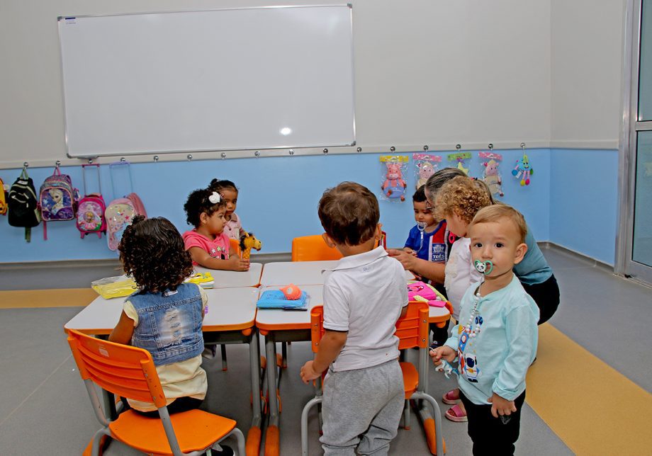 Alegria e emoção marcam o início das aulas no CEI Elízia Oliveira dos Santos – Santa Luzia