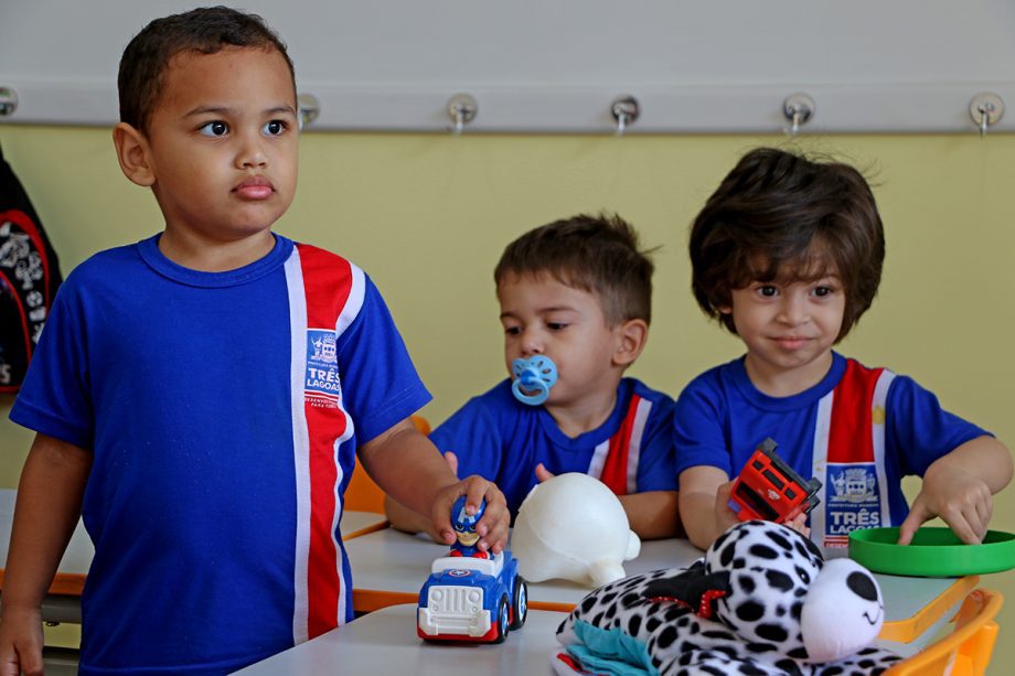 Alegria e emoção marcam o início das aulas no CEI Elízia Oliveira dos Santos – Santa Luzia