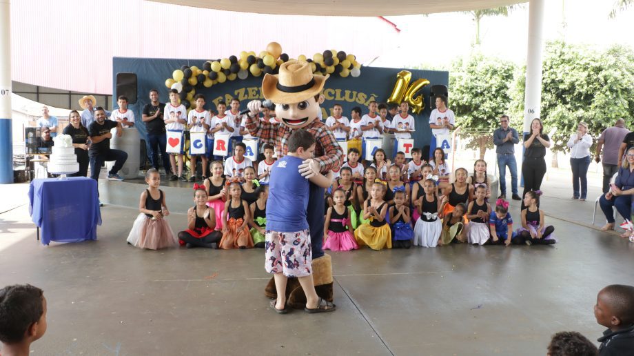 Comemoração do aniversário de 14 anos do “Crase Coração de Mãe” tem emocionante homenagem a ex-coordenadora Nilce Figueiredo