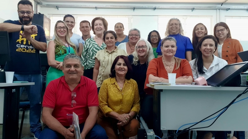 Educação de Brasilândia participa de formação para o acesso à nova plataforma de dados