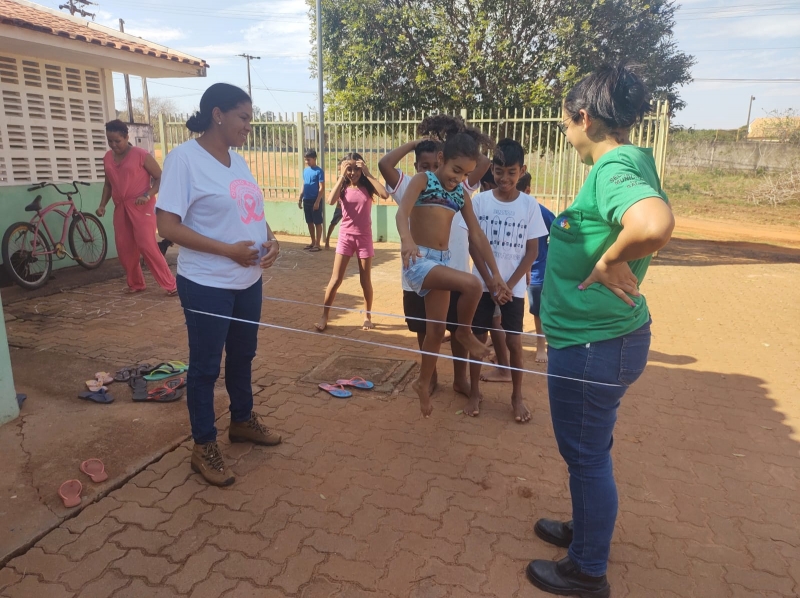 Saúde promove brincadeiras lúdicas para celebrar “Dia da Infância”