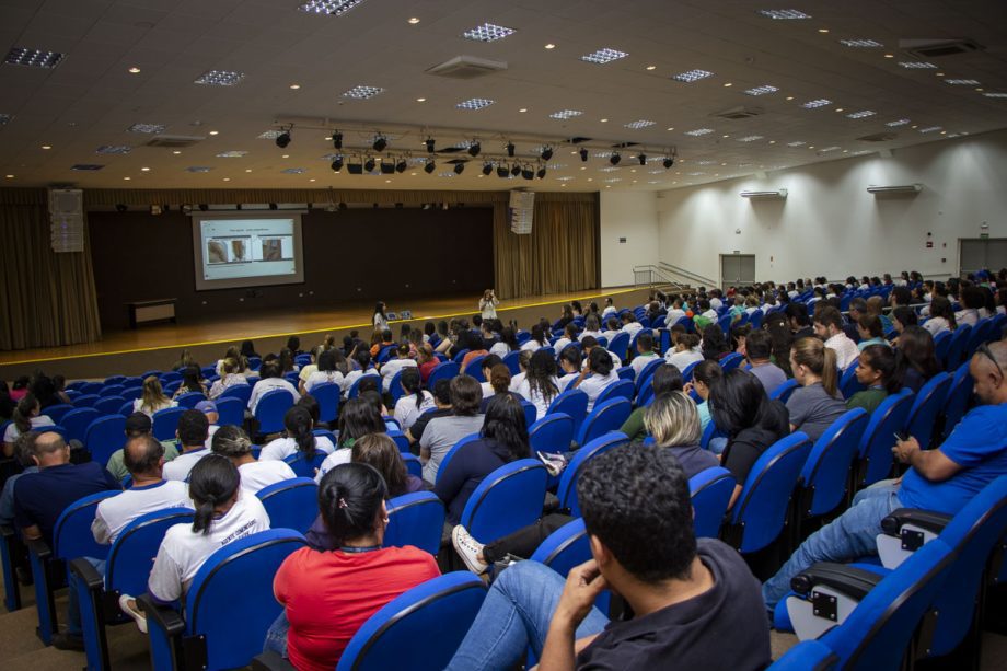 SMS promoveu treinamento sobre “Leishmaniose, Arboviroses e Doenças Agudas e Exantemáticas” para 312 servidores