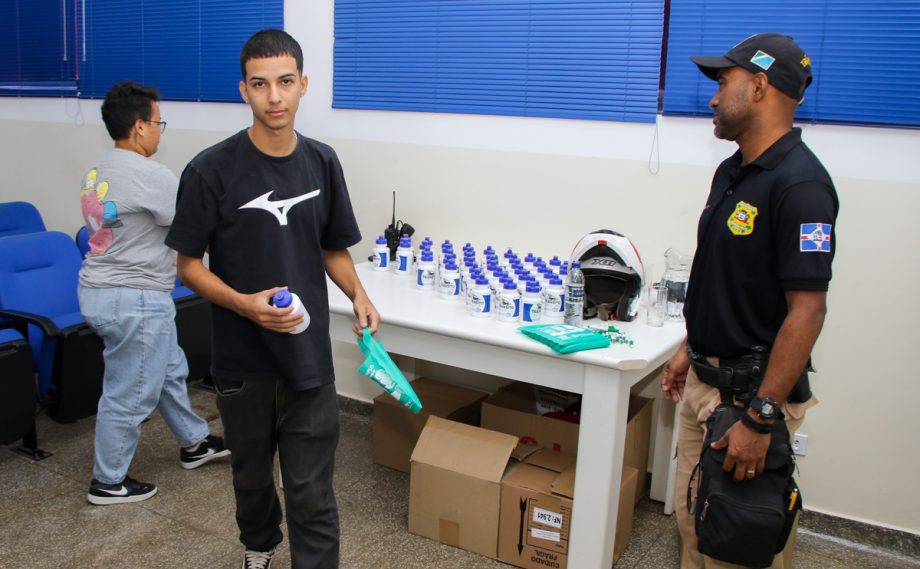 PROJETO TRÂNSITO DO FUTURO – Deptran ministrou circuito de palestras para mais de 700 alunos do Senai