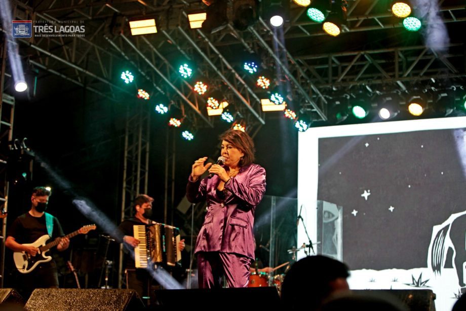 FESTA DO FOLCLORE – NOB recebe mais um grande show e entidades destacam importância da praça de alimentação
