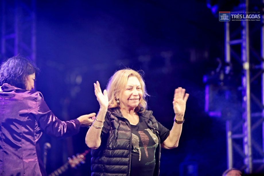 FESTA DO FOLCLORE – NOB recebe mais um grande show e entidades destacam importância da praça de alimentação