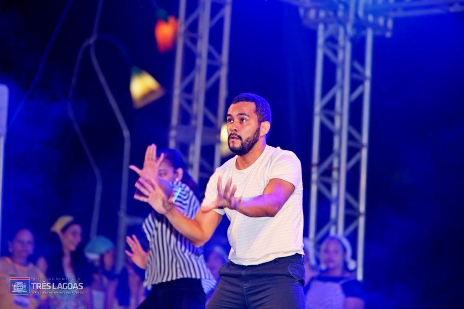 FESTA DO FOLCLORE – NOB recebe mais um grande show e entidades destacam importância da praça de alimentação
